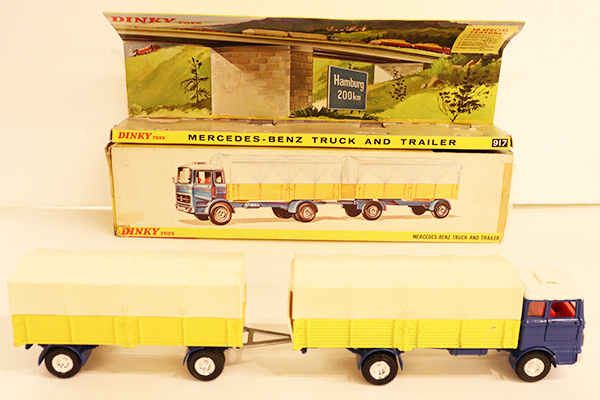 ミニカーショップ ケンボックス DINKY TOYS☆917☆MERCEDES
