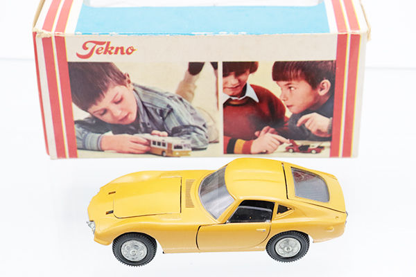 テクノtekno トヨタ2000GT 中古美品箱痛み有り