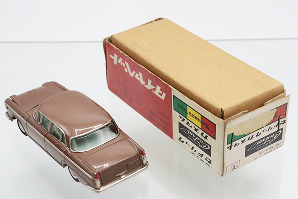 【激レア】ミニカーヨネザワトイズ　ダイヤペット日産セドリックカスタムシックス ミニカー ダイヤペットNO.012 ニッサンセドリックH.T.280E ヨネザワ