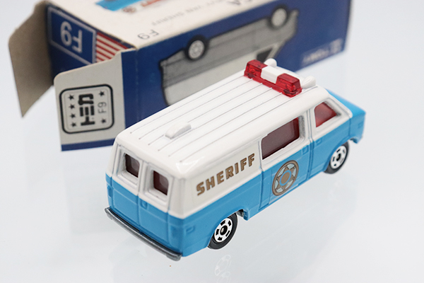 ミニカーショップ ケンボックス トミカ 青箱☆F9☆シボレー