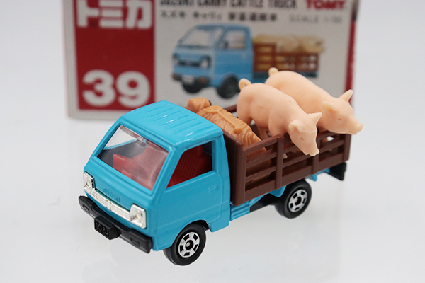 トミカ　赤箱