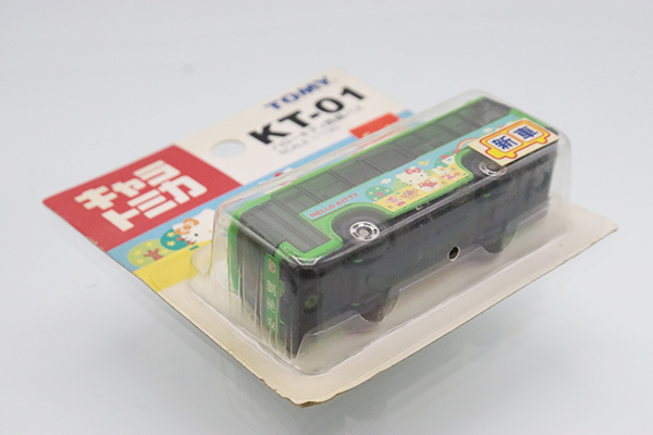 トミカ　赤箱