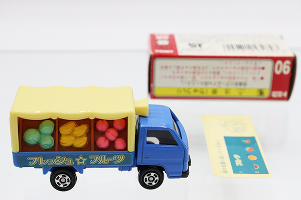 ミニカーショップ ケンボックス トミカ 赤箱☆No.90☆いすゞ