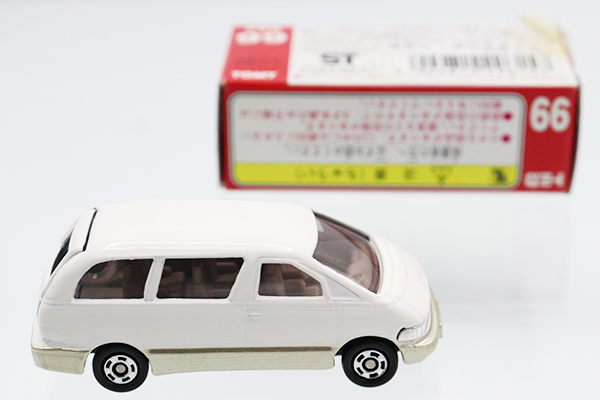 ミニカーショップ ケンボックス トミカ 赤箱☆No.99☆トヨタエスティマ