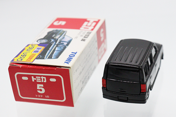 トミカ TOYOTA bB ミニカー 限定 7台セット Amazon.co.jp: ハローマックオリジナル トミカ トヨタ bB