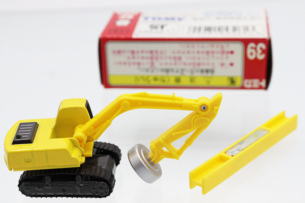 ミニカーショップ ケンボックス トミカ 赤箱☆No.39☆リフマグ