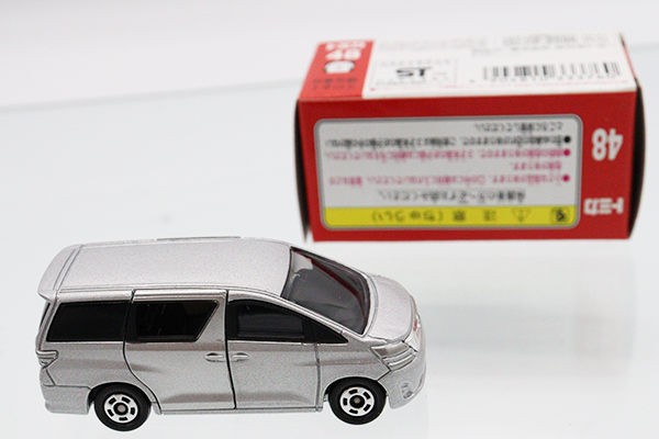 ミニカーショップ ケンボックス トミカ 赤箱☆48☆トヨタヴェル