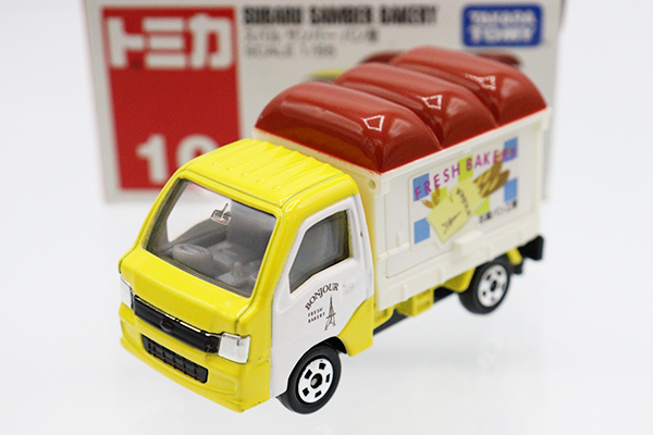 トミカ　赤箱