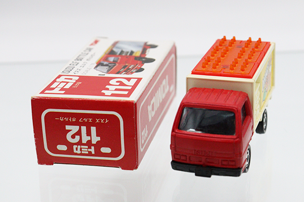 トミカ　TOMICA　ダンディ　イスズエルフ三兄弟　箱付き トミカ TOMICA ダンディ イスズエルフ三兄弟 箱付き