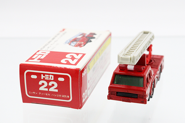 ミニカーショップ ケンボックス トミカ 赤箱☆22☆日産ディーゼル