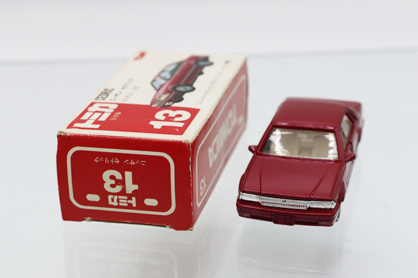 ミニカーショップ ケンボックス トミカ 赤箱(日本製)☆13☆日産