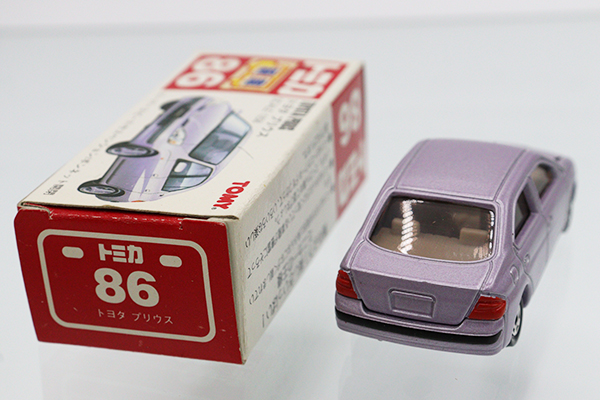 トミカ　赤箱