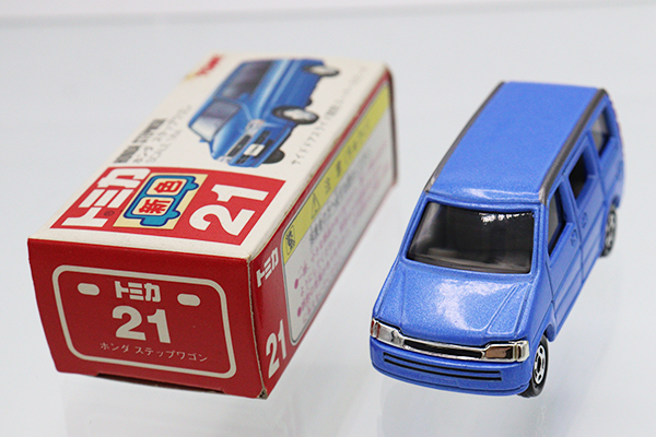 トミカ　赤箱