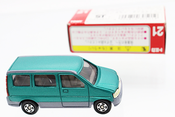 トミカ　赤箱