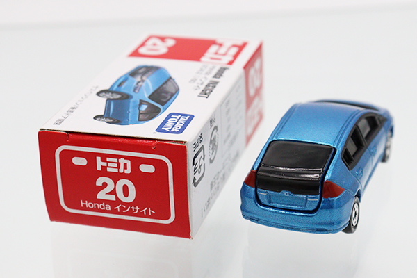 ホンダインサイト 1/43ミニカー Amazon | IXO/イクソ 1/43 ホンダ インサイト ZE2型 2009 銀