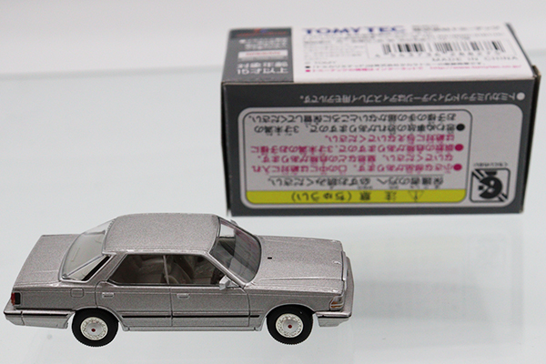 トミカ　TLV　ネオ