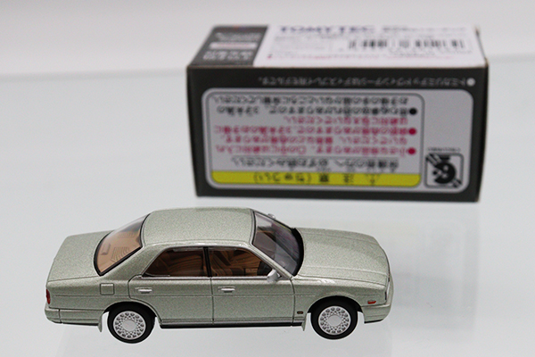 トミカ　TLV　ネオ