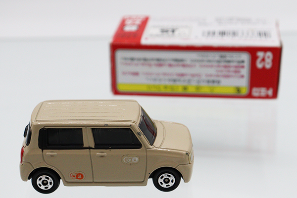 ミニカーショップ ケンボックス トミカ 赤箱☆82☆スズキラパン