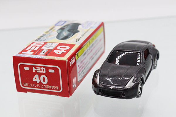 よ*ん様 【新品未開封】赤箱トミカ20個セット ミニカーショップ ケンボックス トミカ 赤箱☆40☆日産フェアレディZ