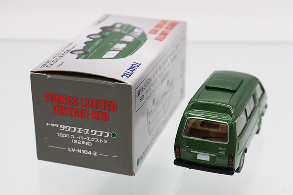 トミカ リミテッド ヴィンテージ ネオ トヨタ タウンエース ワゴン 1800 LV-N104d タウンエースワゴン 1800 スーパーエクストラ 82年式