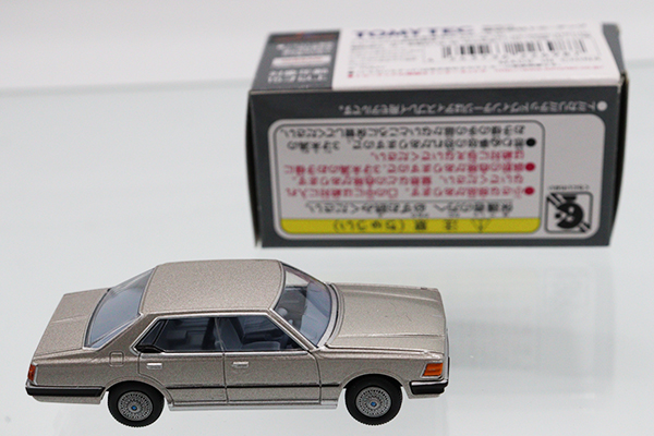 トミカ　グロリア ミニカーショップ ケンボックス トミカ 赤箱☆32☆日産グロリア