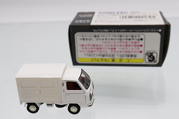 トミカ　TLV　ネオ