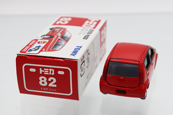 ミニカーショップ ケンボックス トミカ 赤箱☆82☆トヨタパッソ(赤
