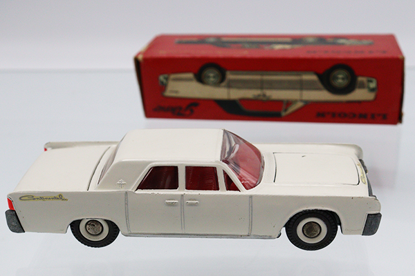 ミニカーショップ ケンボックス Teknoフォードリンカーン