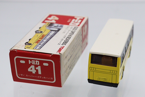 ミニカーショップ ケンボックス トミカ 赤箱(日本製)☆41☆いすゞ