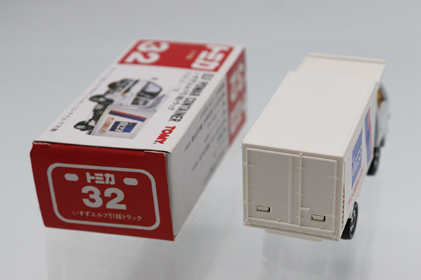 トミカ いすゞ エルフ 引越しトラック② 71Ph6oaL7nL._UF894,1000_QL80_.jpg