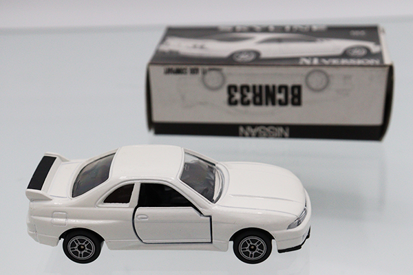 ミニカーショップ ケンボックス トミカ特注（日本製）日産スカイライン