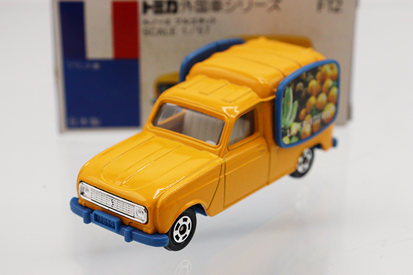 トミカ　青箱
