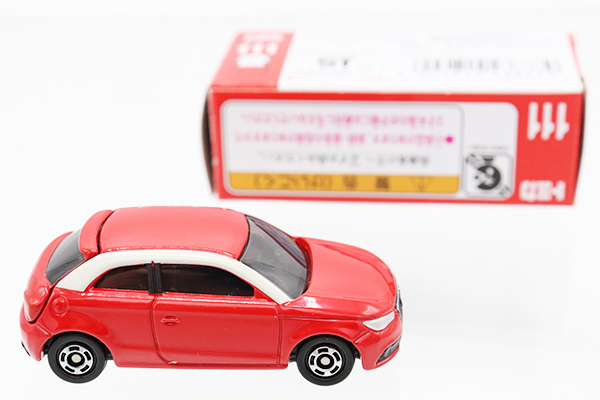ミニカーショップ ケンボックス トミカ 赤箱☆111☆アウディA1
