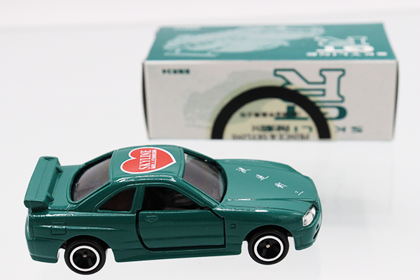 トミカ 黒箱 日産 ニッサン セドリックワゴン 緑 グリーン No.47