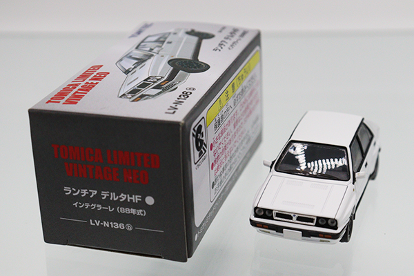 トミカ　TLV　ネオ