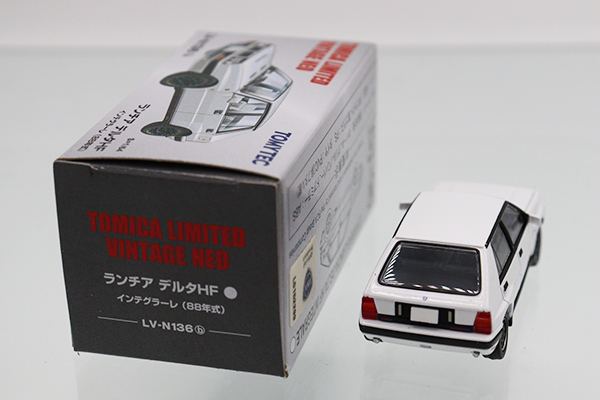 トミカ　TLV　ネオ