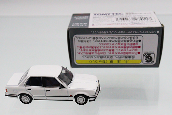 トミカ　TLV　ネオ