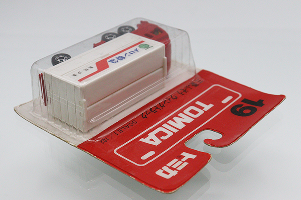 ミニカーショップ ケンボックス トミカ 赤箱☆19☆三菱ふそうウィング