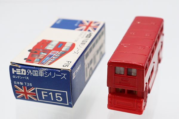 (3886)トミカ 青箱 日本製 ロンドンバス カーグラフィック 3886)トミカ 青箱 日本製 ロンドンバス カーグラフィック - メルカリ