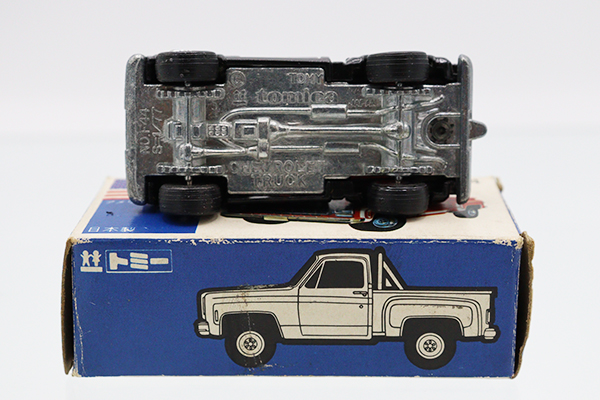 トミカ　青箱