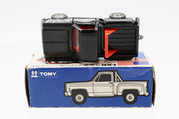 トミカ　青箱