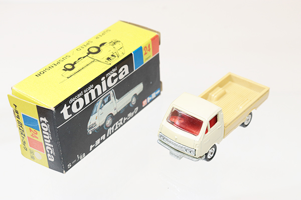 ミニカーショップ ケンボックス トミカ 黒箱☆24☆トヨタハイエース