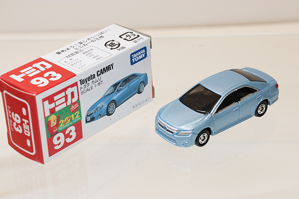 ミニカーショップ ケンボックス トミカ 赤箱☆93☆トヨタカムリ (水色