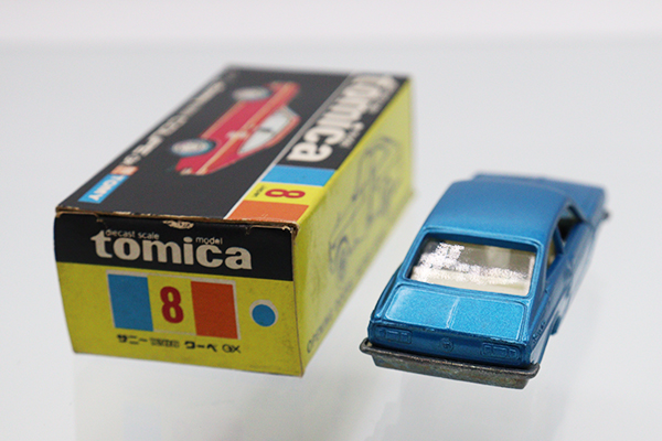 黒箱トミカ　Sunny 1200 COUPE QX 日本製 ミニカーショップ ケンボックス トミカ 黒箱☆8☆日産サニー1200クーペ