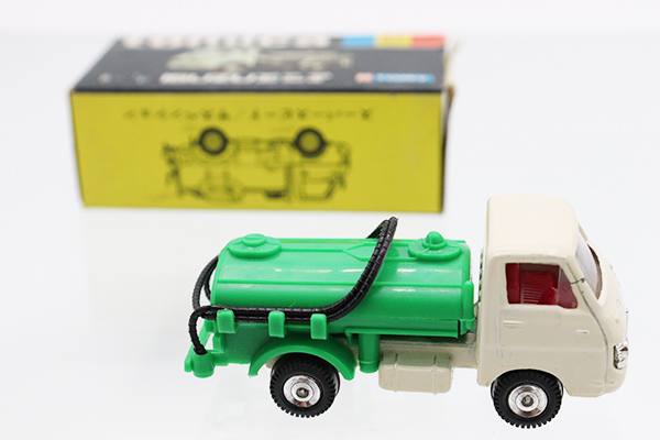 ミニカーショップ ケンボックス トミカ 黒箱☆37☆いすゞエルフ