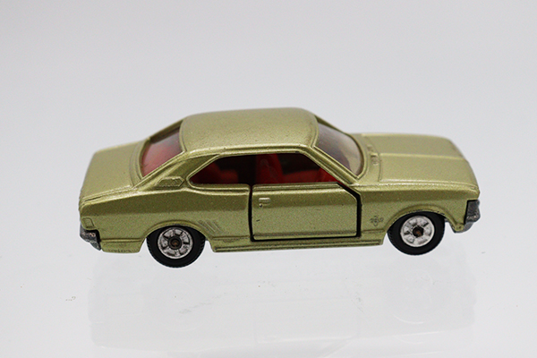 ミニカーショップ ケンボックス トミカ 黒箱☆13☆三菱コルト ギャラン