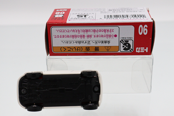 トミカ　赤箱