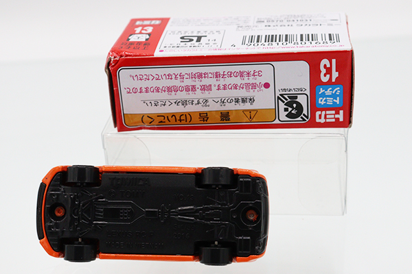 トミカ　赤箱