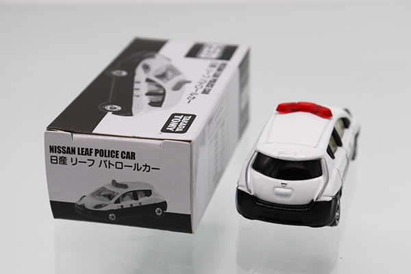 （希少品）NISSANギャラリー限定品　日産リーフ　モデルカー（ミニカー） Amazon | 1/43 日産 NISSAN ディーラー特注 ミニカー 初代リーフ