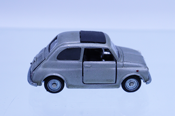 ミニカーショップ ケンボックス MEBETOYS☆A-36☆フィアットnuova 500 